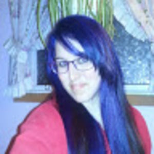 Meet your Posher, Larissa